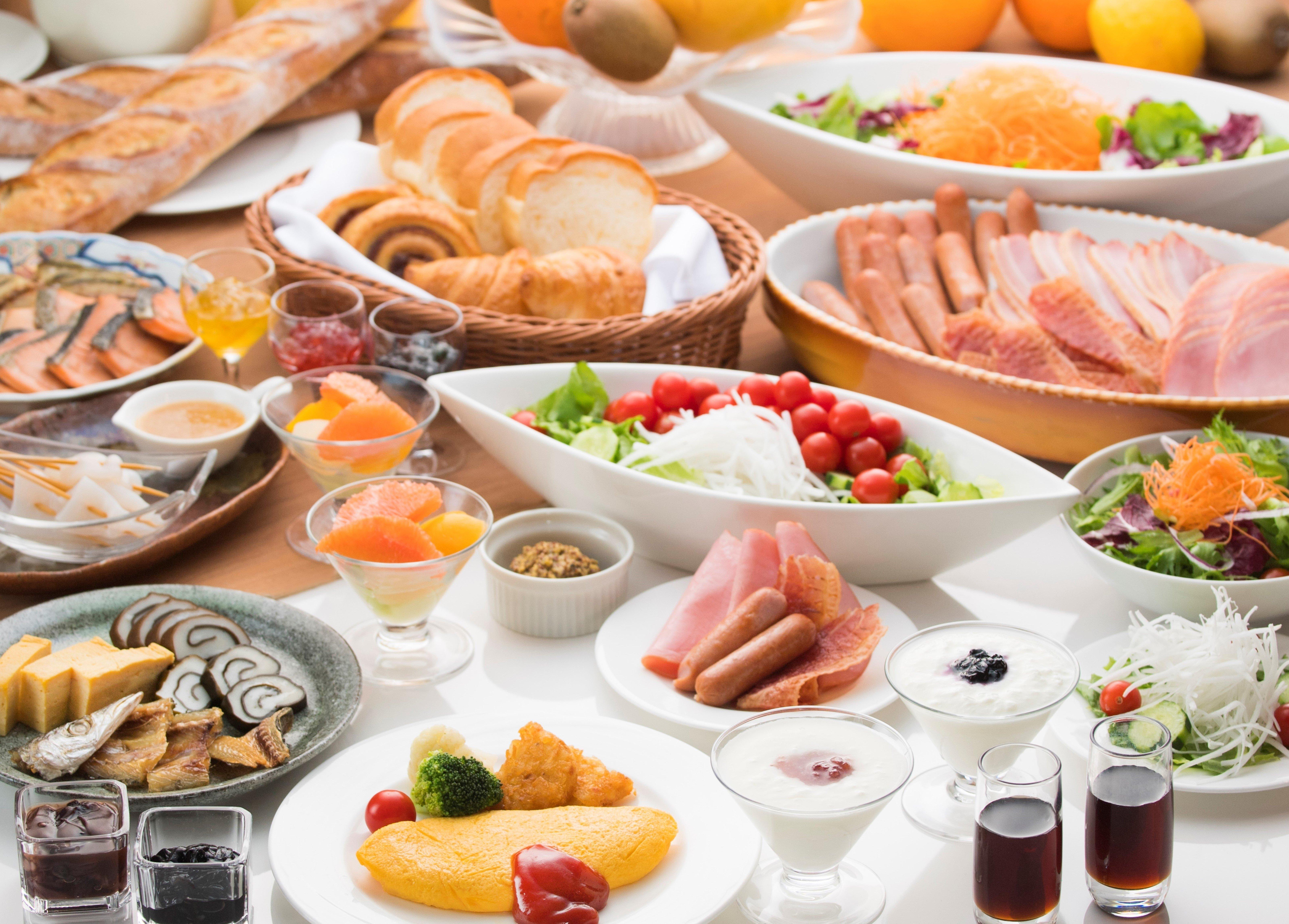 Отель Ana Crowne Plaza Toyama By Ihg Экстерьер фото