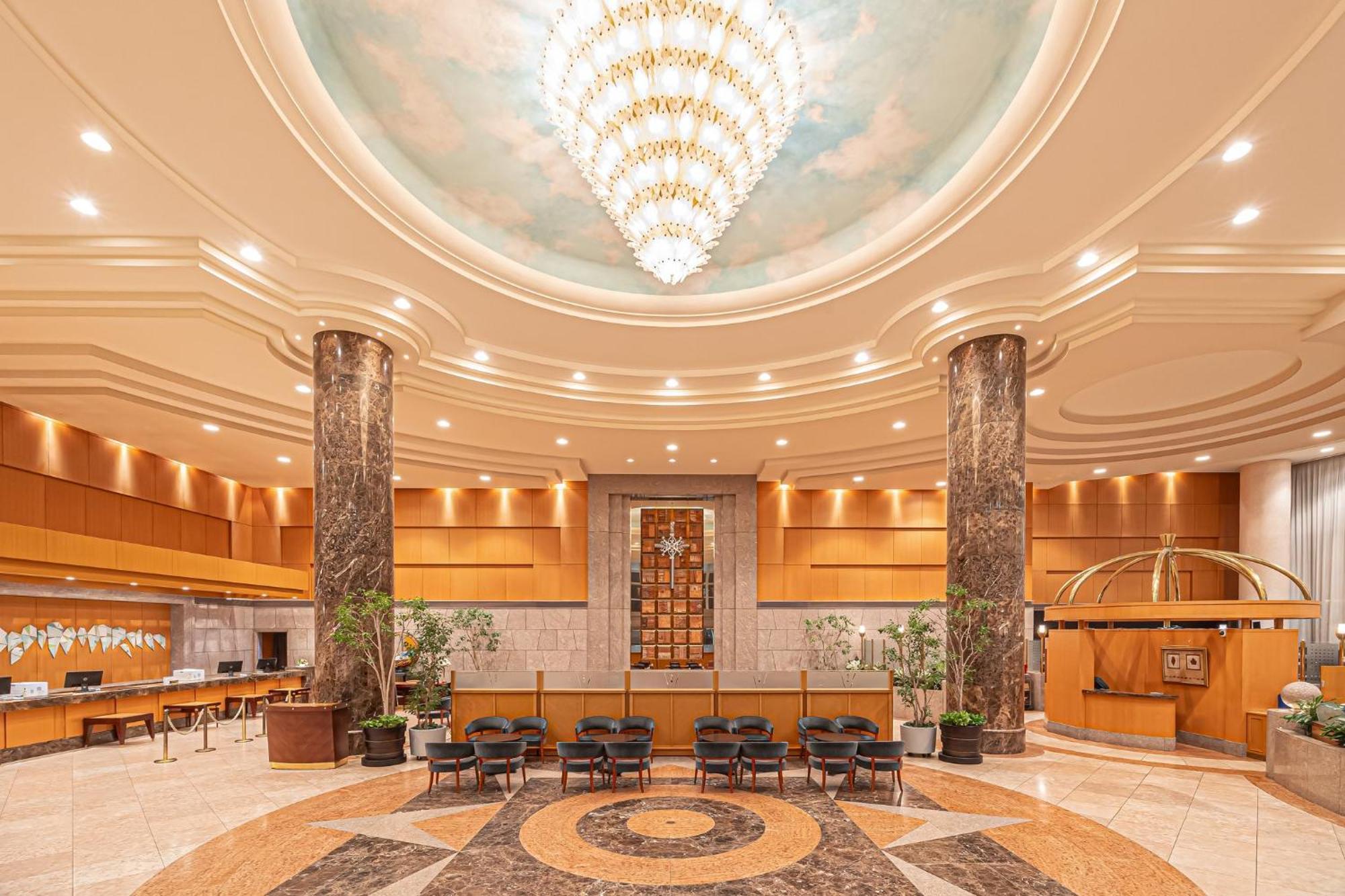 Отель Ana Crowne Plaza Toyama By Ihg Экстерьер фото