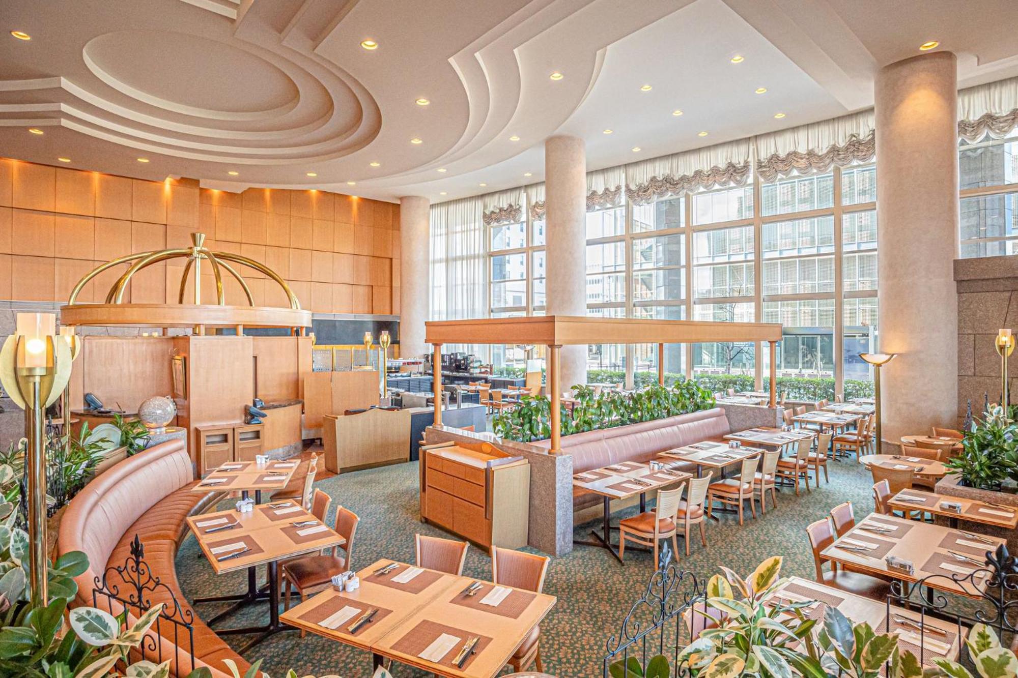 Отель Ana Crowne Plaza Toyama By Ihg Экстерьер фото